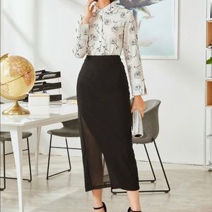 Floral print bottom down shirt